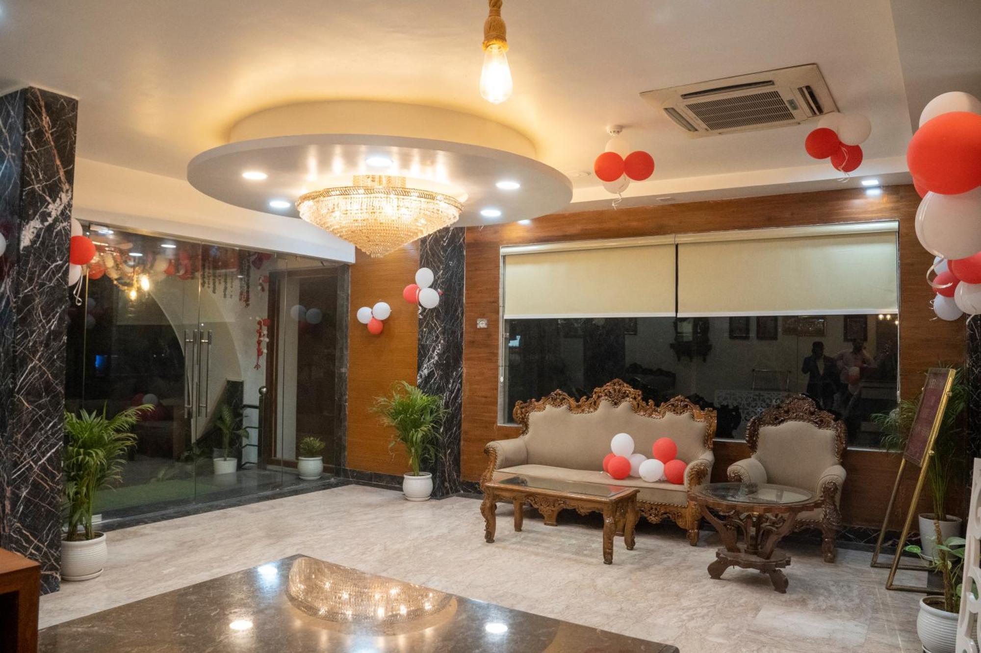 Hotel Sun Grand آغْرا المظهر الخارجي الصورة