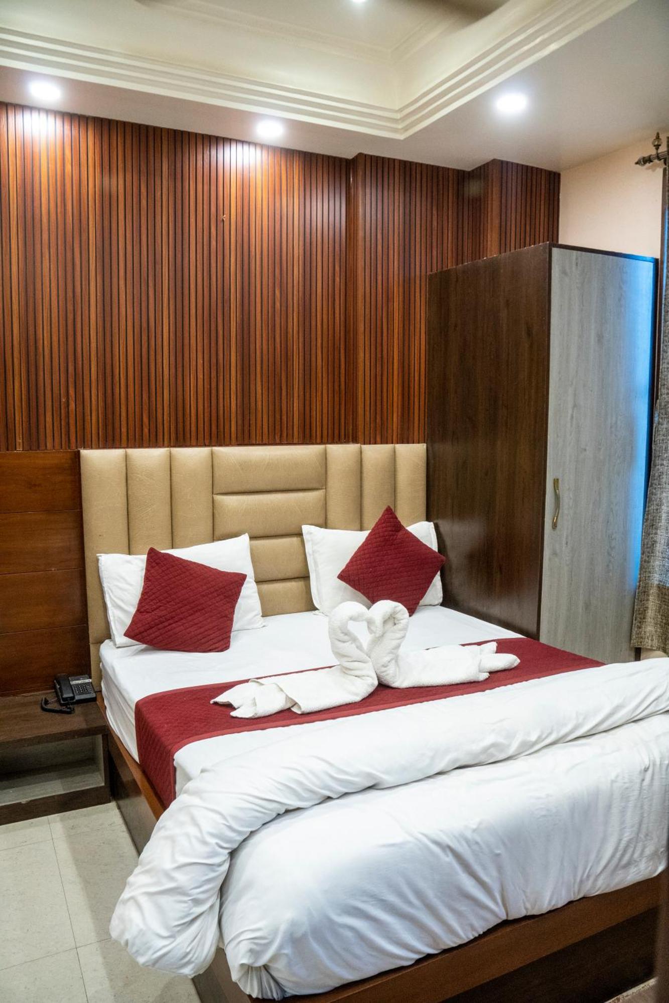 Hotel Sun Grand آغْرا المظهر الخارجي الصورة